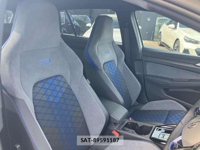 VolksWagen GOLF R VARIANT 2023-07 8211015-11