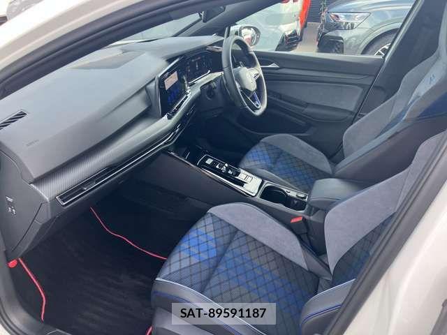 VolksWagen GOLF R VARIANT 2023-07 8211015-13