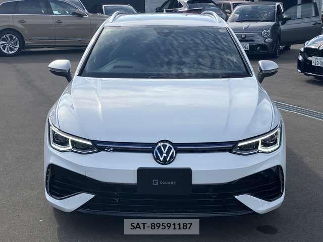 VolksWagen GOLF R VARIANT 2023-07 8211015-4