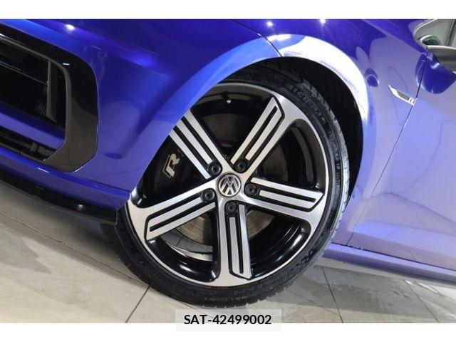 VolksWagen GOLF R VARIANT 2018-08 8439103-14