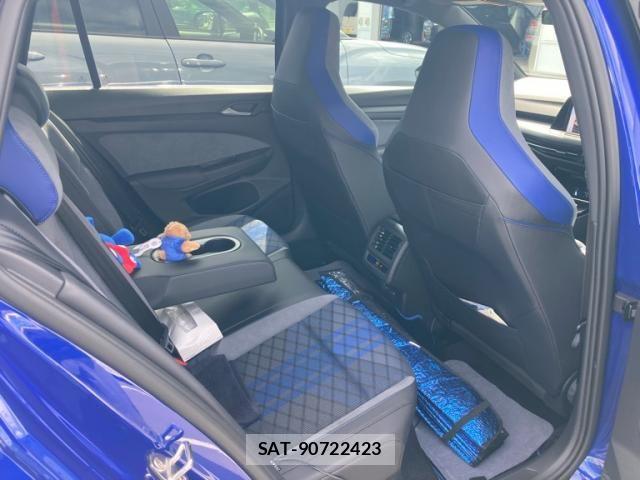 VolksWagen GOLF R VARIANT 2024-02 8458770-14