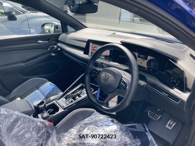 VolksWagen GOLF R VARIANT 2024-02 8458770-15