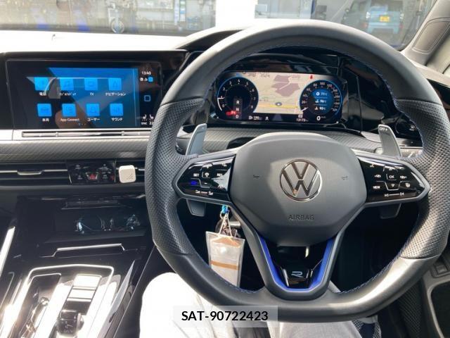 VolksWagen GOLF R VARIANT 2024-02 8458770-21