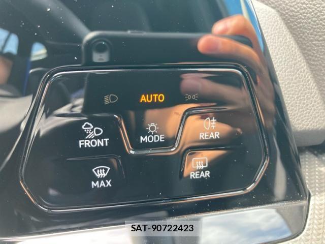 VolksWagen GOLF R VARIANT 2024-02 8458770-22