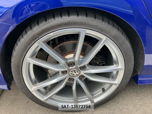 VolksWagen GOLF R VARIANT 2016-10 8882971-15