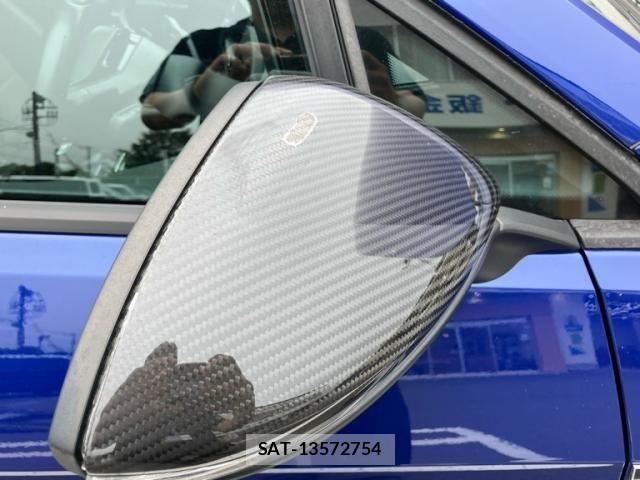 VolksWagen GOLF R VARIANT 2016-10 8882971-25