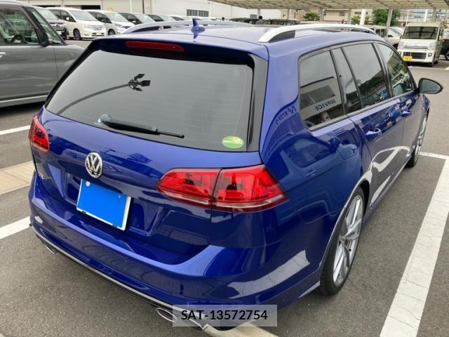 VolksWagen GOLF R VARIANT 2016-10 8882971-6