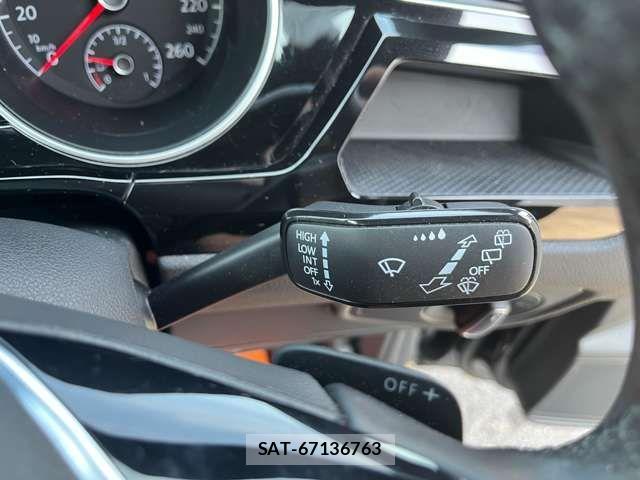VolksWagen GOLF TOURAN 2021-03 1610586-13