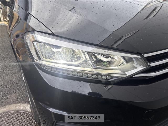 VolksWagen GOLF TOURAN 2018-10 1665247-10
