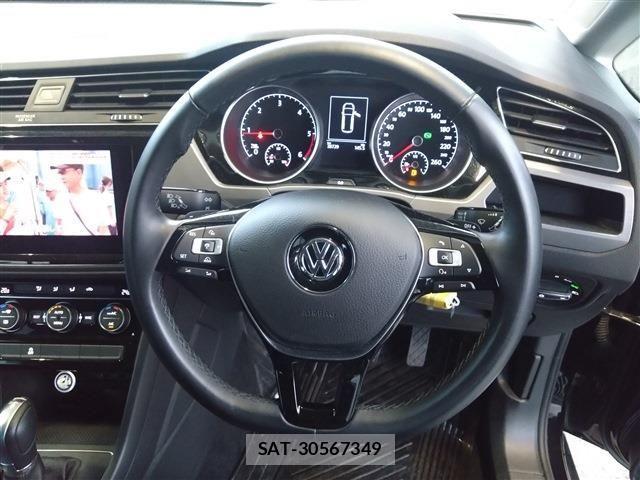 VolksWagen GOLF TOURAN 2018-10 1665247-16