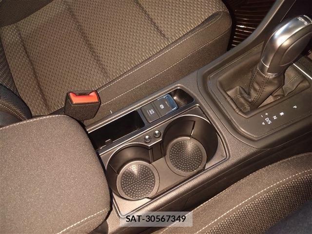 VolksWagen GOLF TOURAN 2018-10 1665247-22
