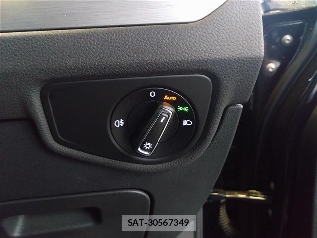 VolksWagen GOLF TOURAN 2018-10 1665247-23