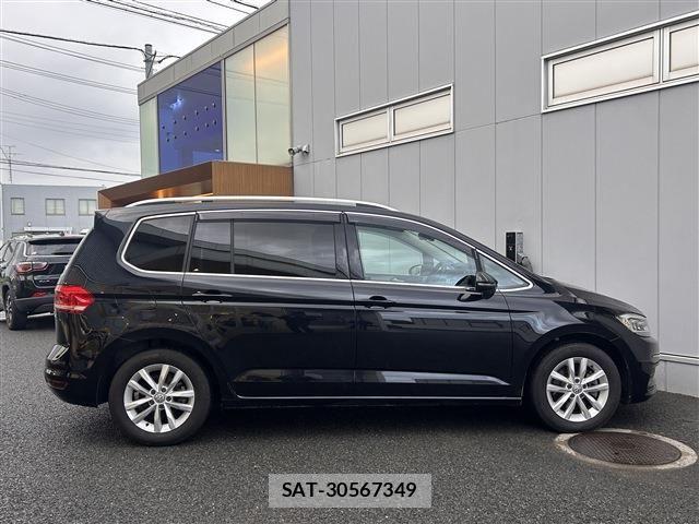 VolksWagen GOLF TOURAN 2018-10 1665247-3