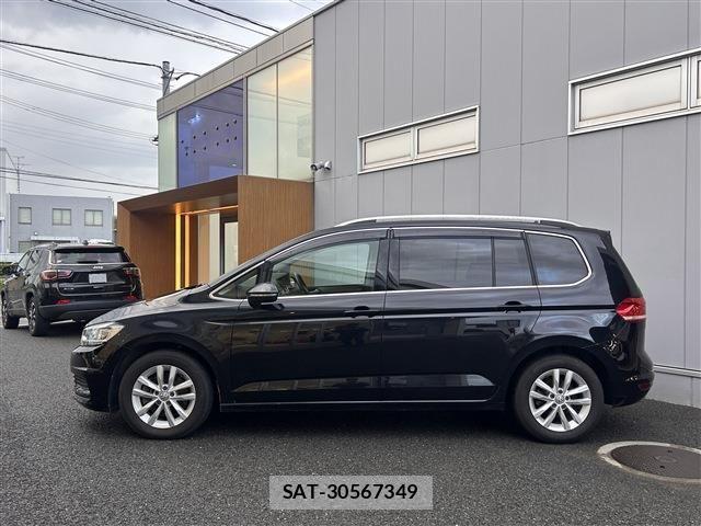 VolksWagen GOLF TOURAN 2018-10 1665247-7