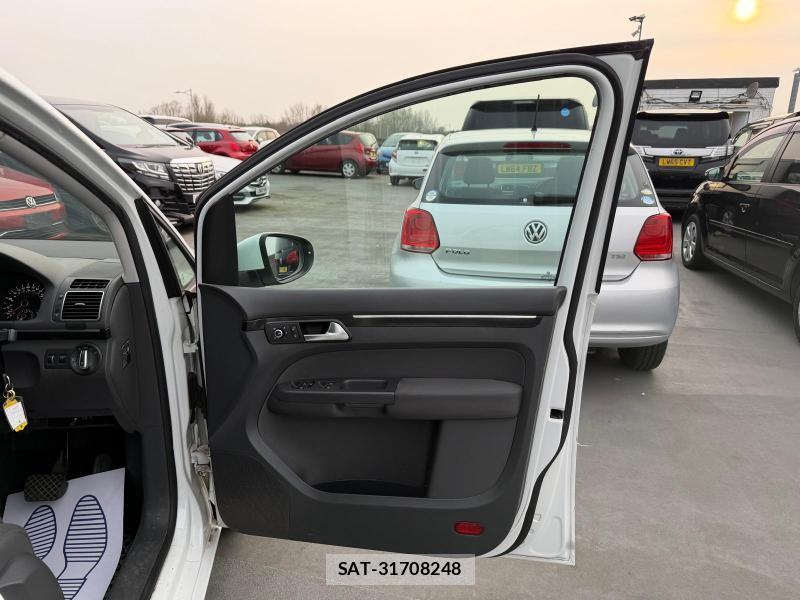 VolksWagen GOLF TOURAN 2015-01 1204750-26