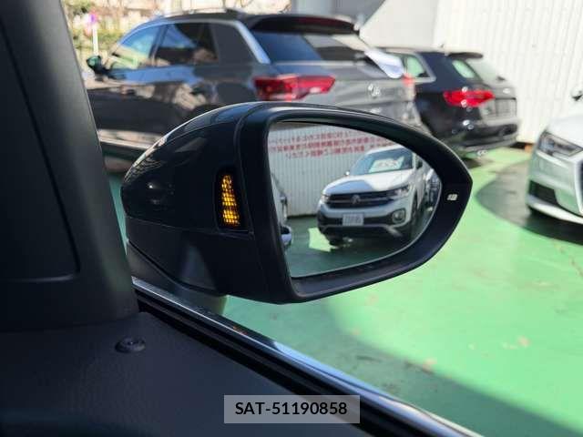 VolksWagen GOLF TOURAN 2022-06 4994373-17