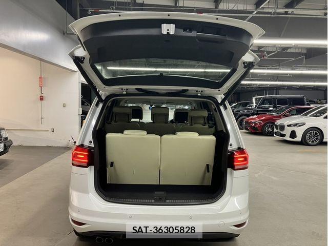 VolksWagen GOLF TOURAN 2020-06 4994381-13