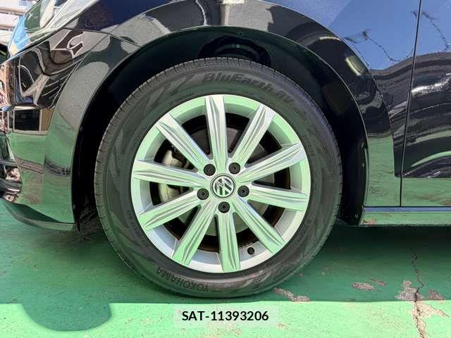 VolksWagen GOLF TOURAN 2017-07 4994386-13