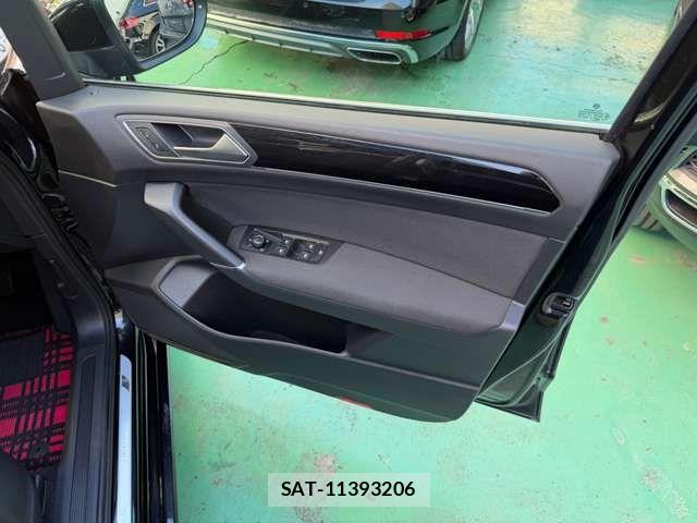 VolksWagen GOLF TOURAN 2017-07 4994386-17