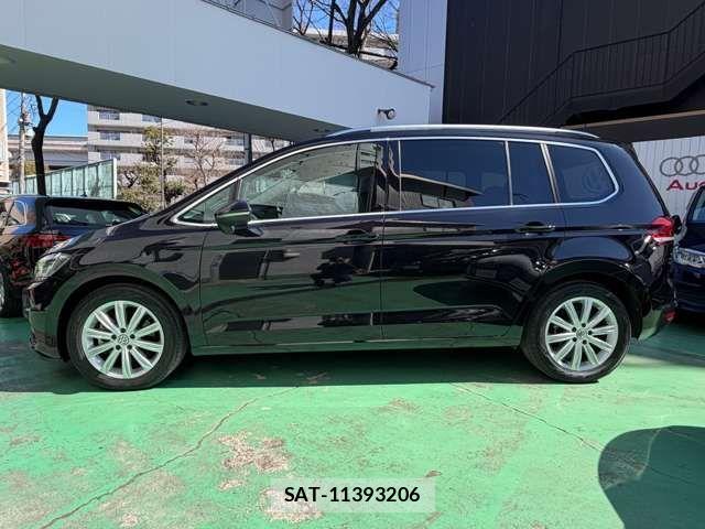 VolksWagen GOLF TOURAN 2017-07 4994386-5