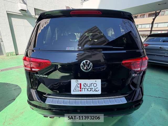 VolksWagen GOLF TOURAN 2017-07 4994386-8