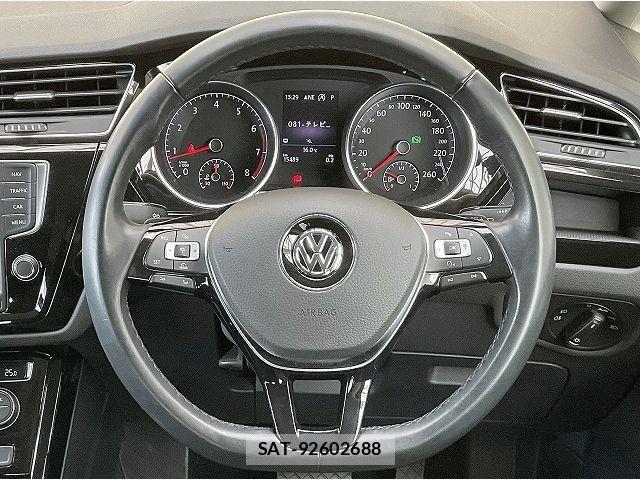 VolksWagen GOLF TOURAN 2017-02 6221173-10