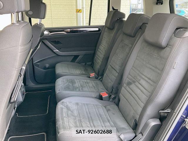 VolksWagen GOLF TOURAN 2017-02 6221173-12