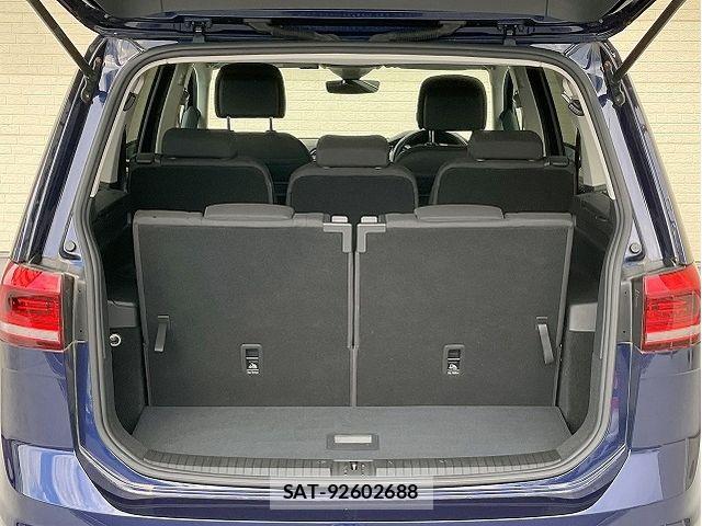 VolksWagen GOLF TOURAN 2017-02 6221173-13