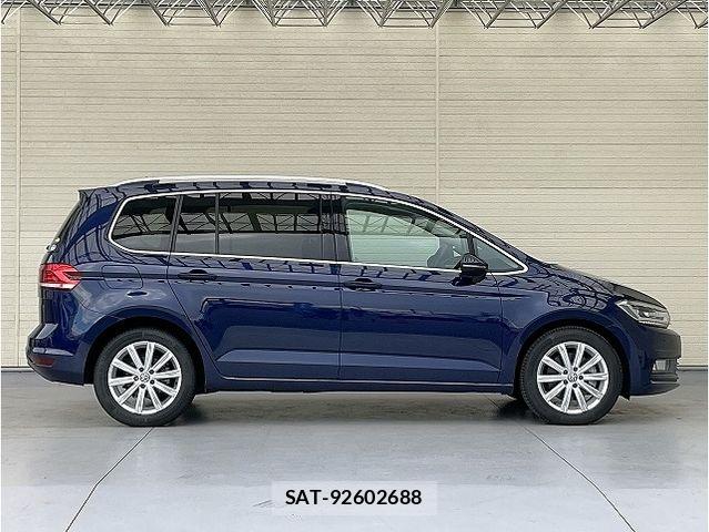 VolksWagen GOLF TOURAN 2017-02 6221173-17
