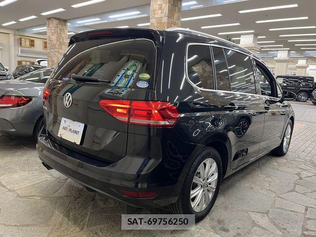 VolksWagen GOLF TOURAN 2018-06 6307271-10