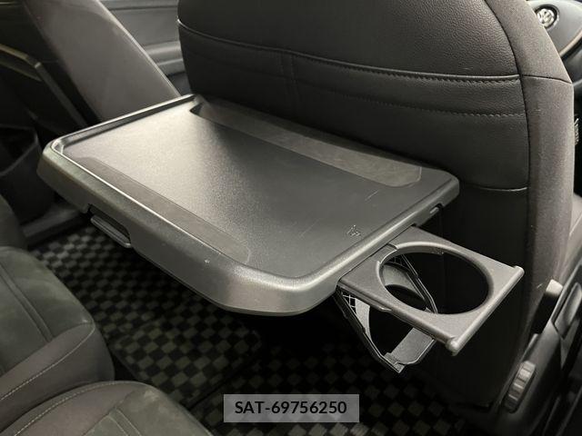 VolksWagen GOLF TOURAN 2018-06 6307271-6