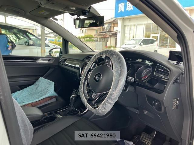 VolksWagen GOLF TOURAN 2020-03 6615699-9