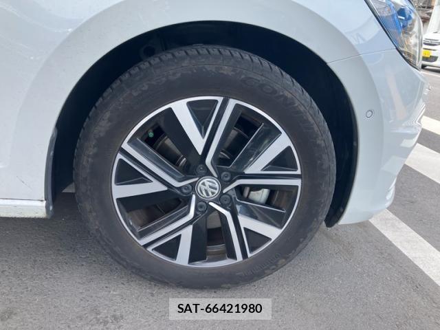VolksWagen GOLF TOURAN 2020-03 6615699-2