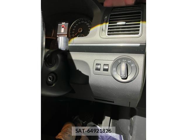 VolksWagen GOLF TOURAN 2013-09 6678777-14