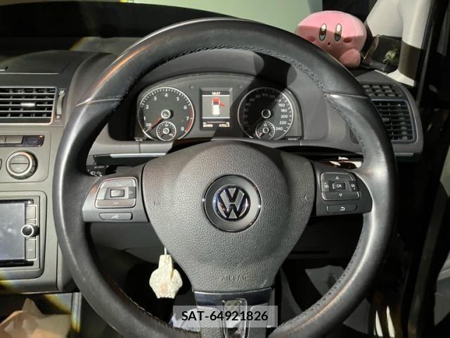 VolksWagen GOLF TOURAN 2013-09 6678777-15