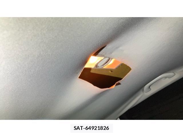 VolksWagen GOLF TOURAN 2013-09 6678777-25