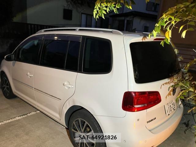 VolksWagen GOLF TOURAN 2013-09 6678777-2