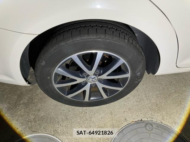 VolksWagen GOLF TOURAN 2013-09 6678777-5