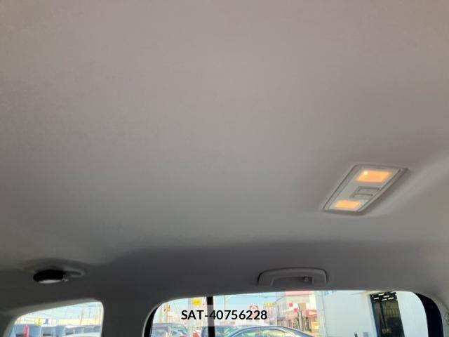 VolksWagen GOLF TOURAN 2016-01 6915374-18