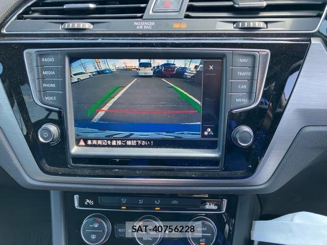 VolksWagen GOLF TOURAN 2016-01 6915374-26