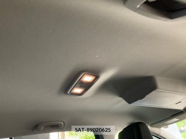 VolksWagen GOLF TOURAN 2018-01 6915367-9