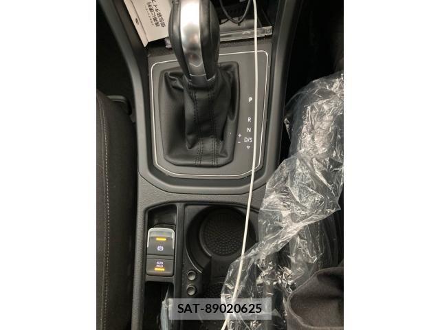 VolksWagen GOLF TOURAN 2018-01 6915367-18