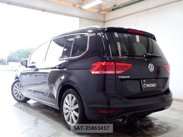 VolksWagen GOLF TOURAN 2016-10 7227104-2
