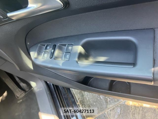 VolksWagen GOLF TOURAN 2014-02 7227103-12