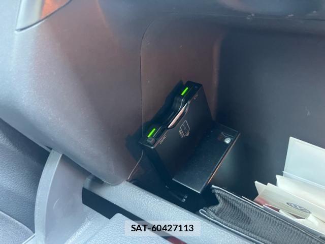 VolksWagen GOLF TOURAN 2014-02 7227103-23