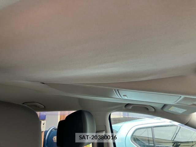 VolksWagen GOLF TOURAN 2013-02 7227102-11