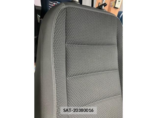 VolksWagen GOLF TOURAN 2013-02 7227102-18