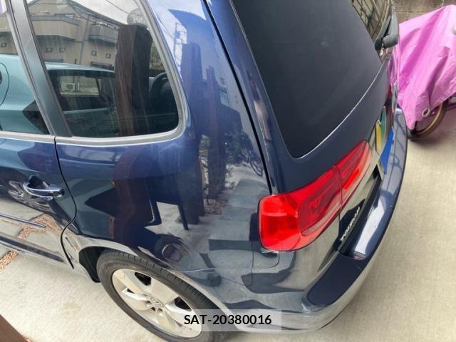 VolksWagen GOLF TOURAN 2013-02 7227102-8
