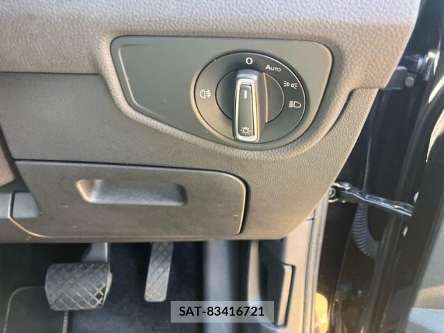 VolksWagen GOLF TOURAN 2016-02 7227101-12