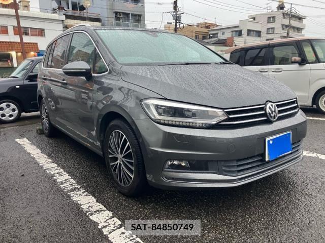 VolksWagen GOLF TOURAN 2018-10 7273264-0